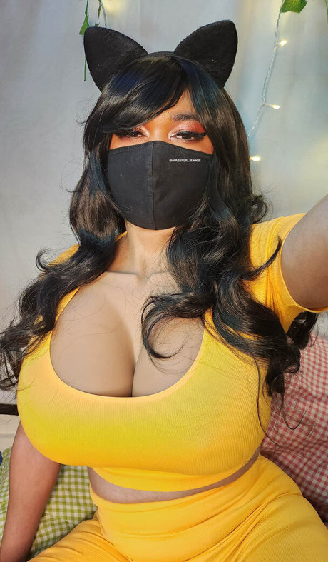 MaskGirlJennie アダルトモデル 写真