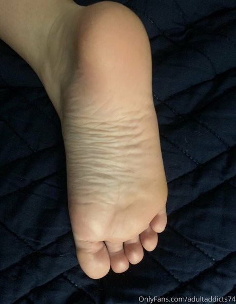 adultaddicts6883 完璧な女優 写真