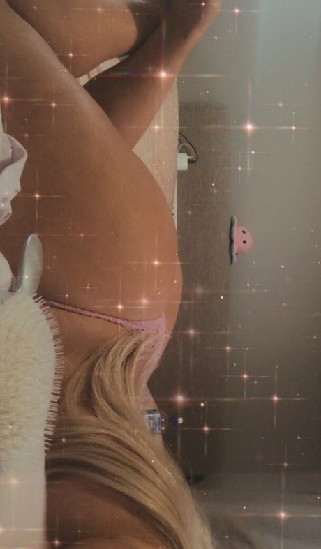 ニューハーフ ドミナトリックス OnlyFans アダルト 写真