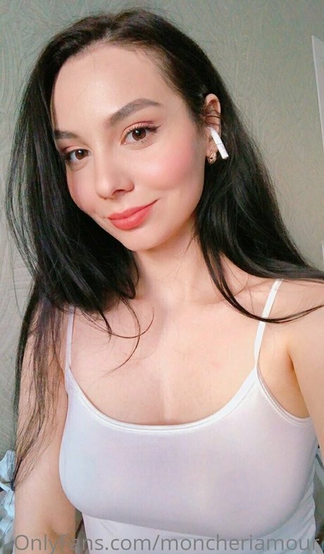 moncheriamour ポルノスター 無料 写真