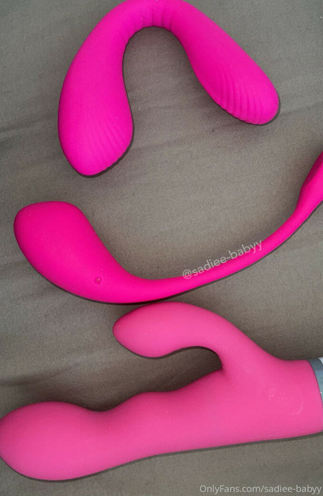 Sadiee Babyy ポルノスター 独占 ギャラリー