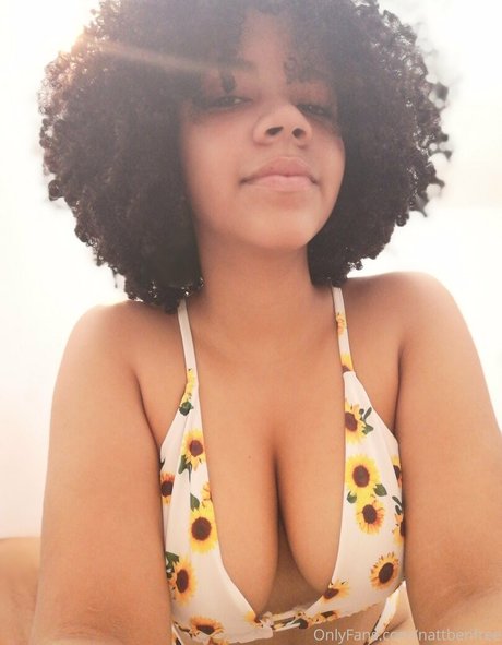 nattbenfree ヌードスター 画像