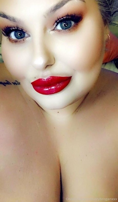 ニューハーフ巨乳OnlyFans HD 写真