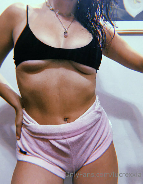 lucrexxia スター xxx ギャラリー