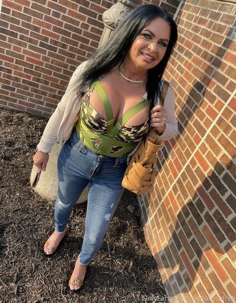 sienarosefree ヌード女優 写真