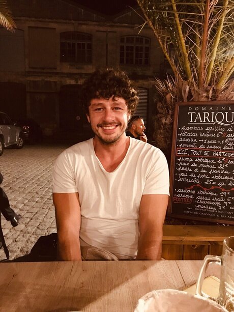 曲線美の黒檀OnlyFans セクシーヌード 画像