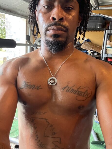 247Twenty エロティックなスター 写真