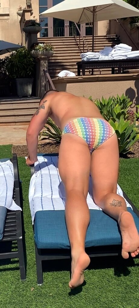 u9535132 アート女優 写真