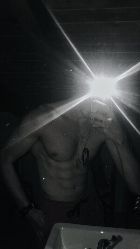 Glxxx ポルノスター 裸 ギャラリー