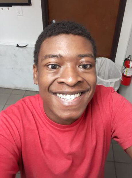 Mommies boy ポルノモデル 写真