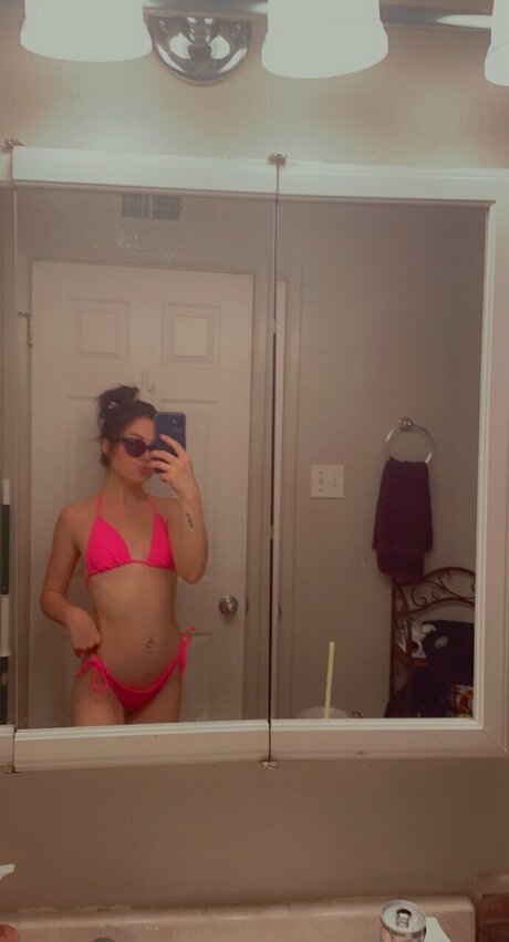 karlss xxx女優 画像