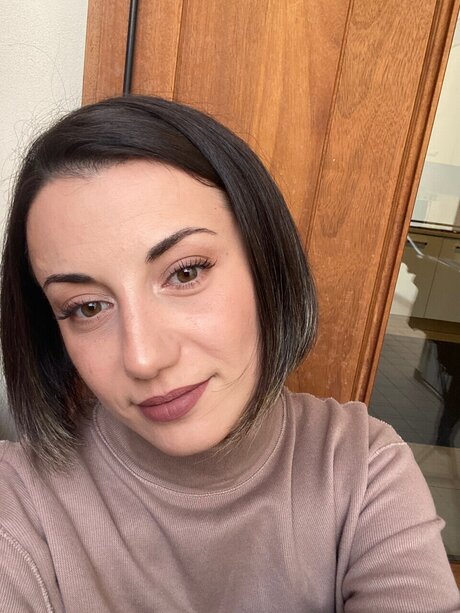 Irinutza ポルノスター 独占 写真