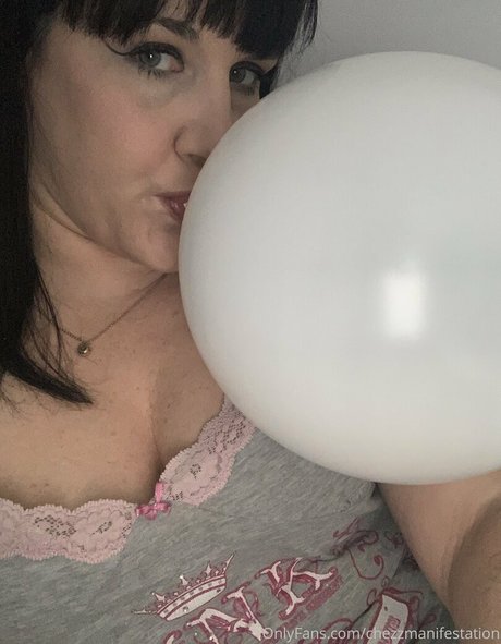 毛深い妊婦OnlyFans セクシーヌード ギャラリー