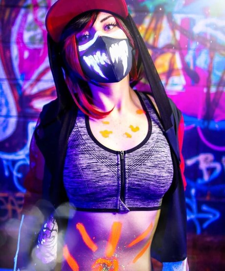 OnlyFansについて話す ヌード 写真