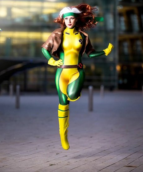 ルビーオンリーファン ヌード 画像