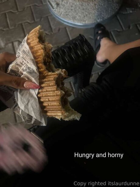 itslaurdunne ポルノスター エロティック 画像