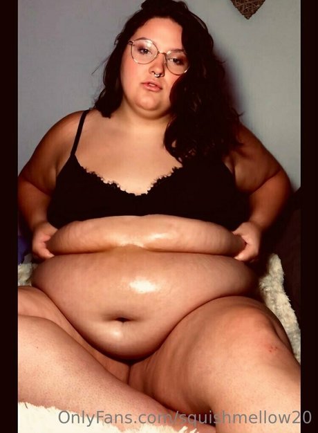 squishmellow20 アダルトスター 写真