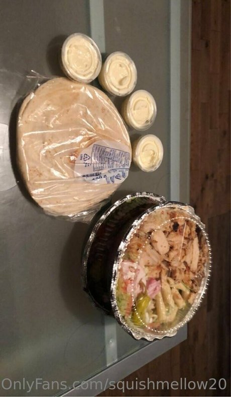 squishmellow20 ヌード女優 画像