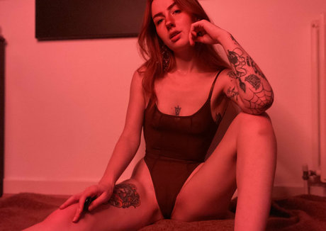 athenaaster xxxポルノスター 写真