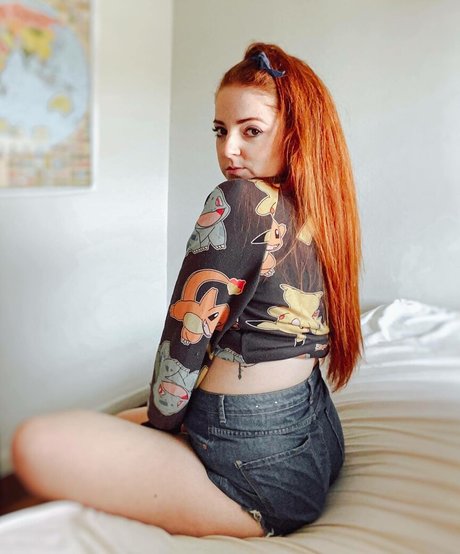 Mai Purper ホット女優 写真