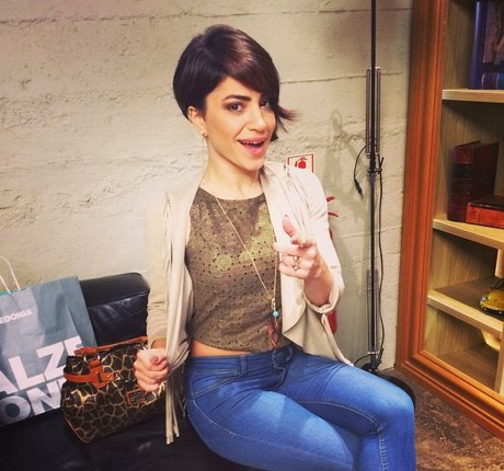 曲線美の裸OnlyFans 無料ヌード 写真