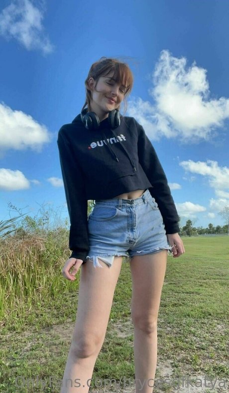 brycesgfkatya ホットモデル 写真