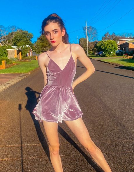 異人種間OnlyFans 可愛い 写真