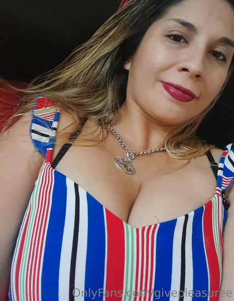 givepleasuree ポルノスター HD ギャラリー