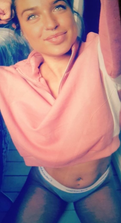 zaynes91 ヌードのポルノスター 写真