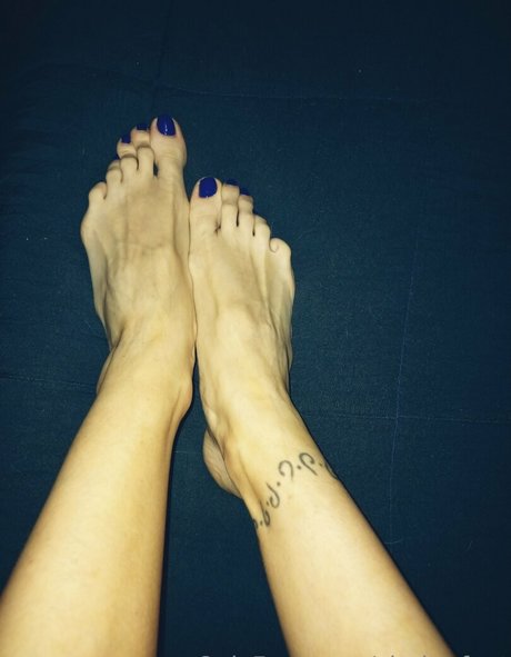 clarita feet 限定スター 写真