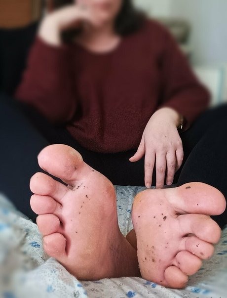 ollyfetish かわいいポルノスター 写真