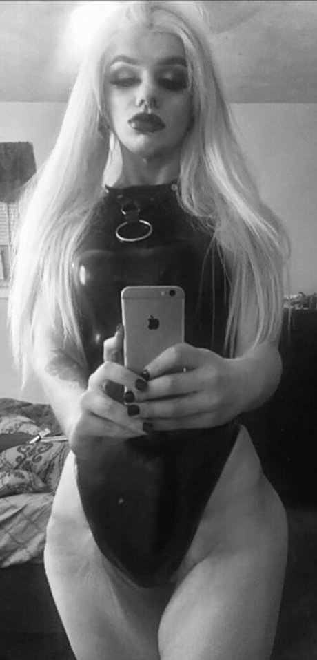 bloodrain 無料女優 ギャラリー