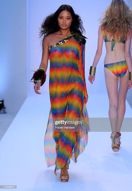 Jarah Mariano ポルノモデル 写真