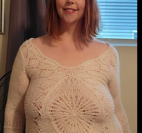 そばかすOnlyFans エロチック 画像