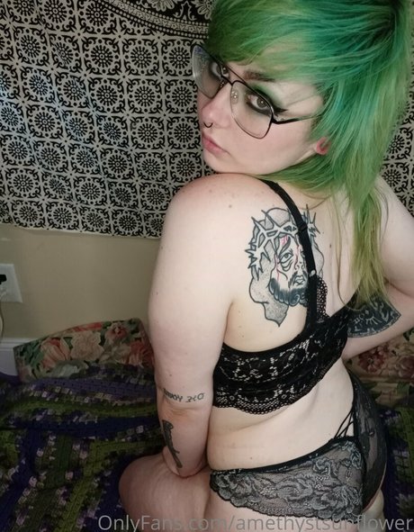 リップスオンリーファンズ エロチック ギャラリー