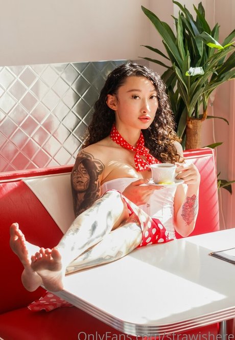 Billie Beaumont ホット女優 写真