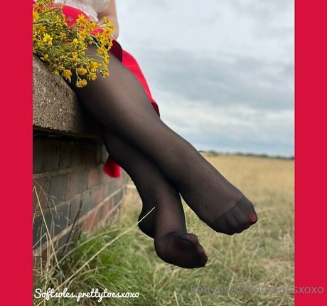 softsoles prettytoesxoxo 裸のポルノスター 写真