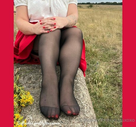 softsoles prettytoesxoxo アート女優 写真