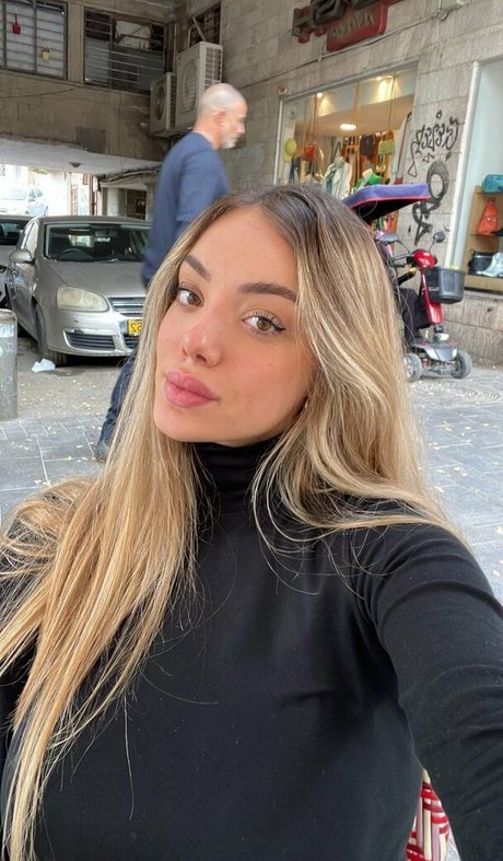 69フェラチオOnlyFans パーフェクト 写真