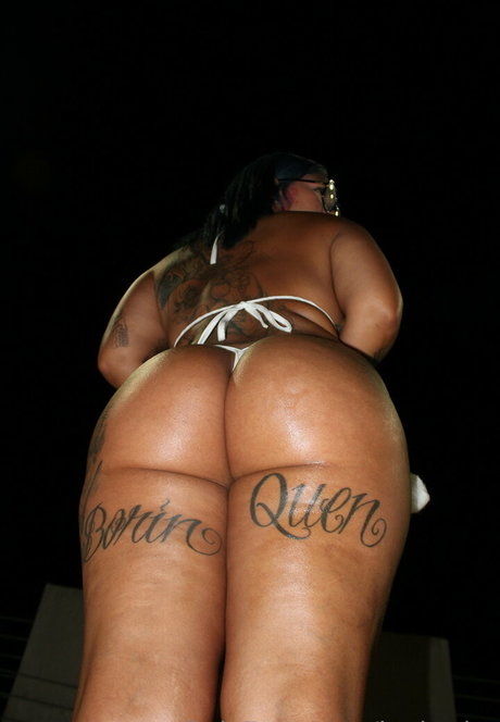 leahndra ポルノスター セクシー 写真