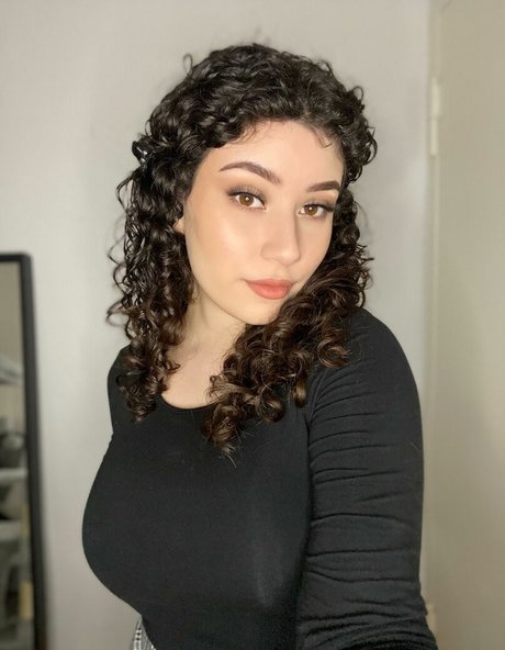 Yazzi 最高の女優 画像