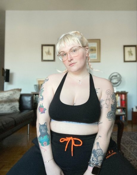 prxncesspeche ヌードのポルノスター 写真