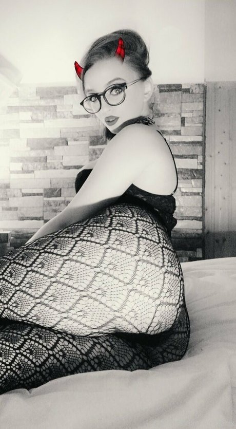 デカ尻ジーンズ OnlyFans 無料ポルノ 写真