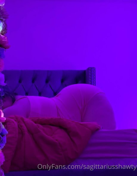 sagittariusshawty エロティックなモデル 写真