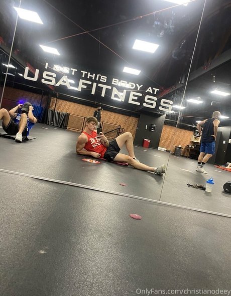 hungodeyfree ポルノスター 無料 写真