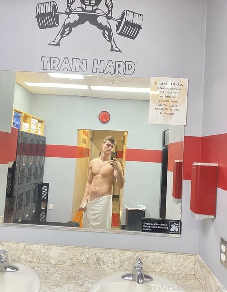 大学のOnlyFans セクシー裸 写真