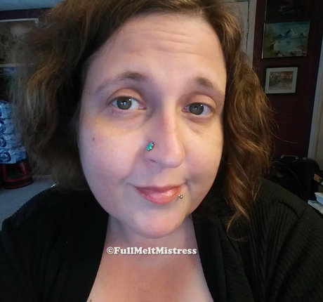 射精 顔射 OnlyFans セクシー裸 写真