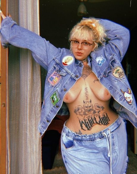 Lulu Avalloni 完璧なポルノスター 写真