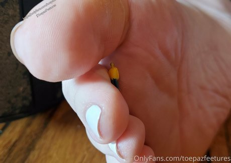 toepazfeetures ヌードモデル 画像