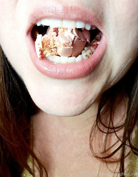 toepazfeetures トップモデル 写真